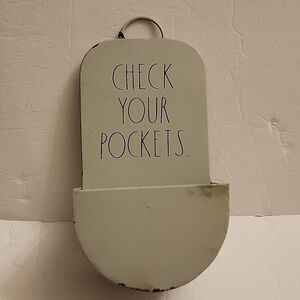 🆕️🧺Rae Dunn “CHECK YOUR POCKETS”Hanging Metal Container/Holder